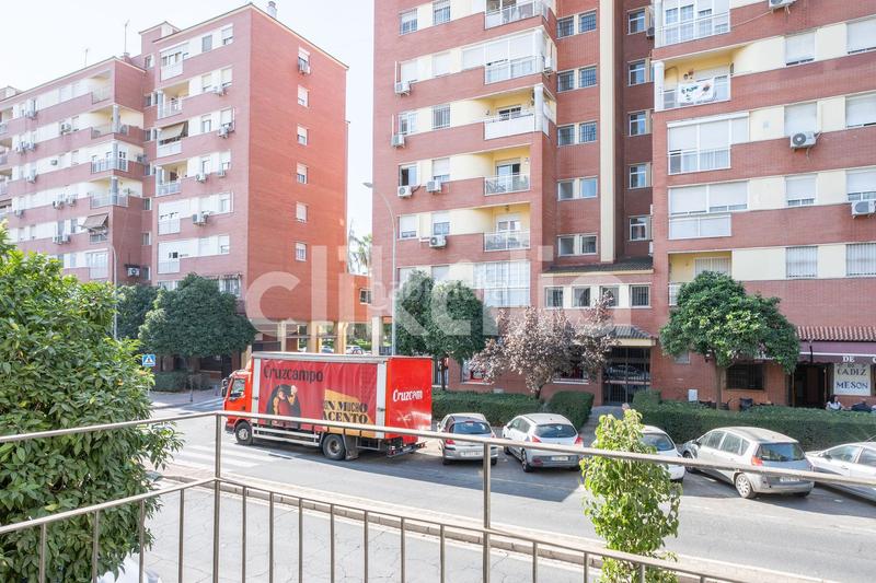 Foto 3021f63d-29d6-4732-9d4a-a74342548ef0. Pis a El Plantinar - Avda. La Paz - El Juncal Sevilla