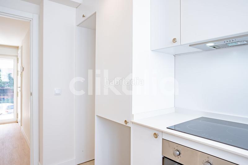 Foto 95ad6f87-255a-4744-82ec-ad3386271c73. Pis a El Plantinar - Avda. La Paz - El Juncal Sevilla