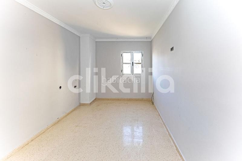 Foto f707a496-b9fa-486d-83e4-57113b9eb0e4. Piso en Pescadores - Saladillo Algeciras