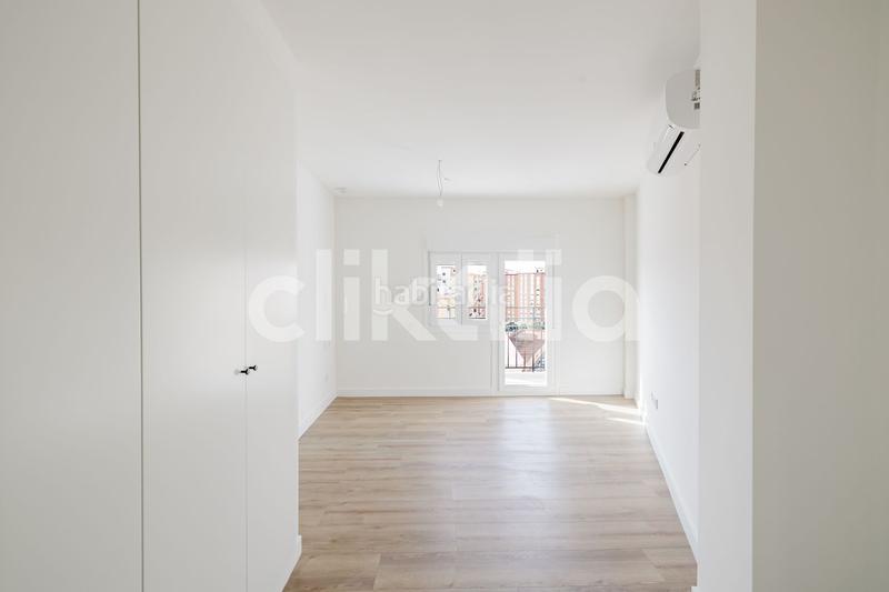 Foto 58072852-90bc-4f34-8a45-408945595253. Etagenwohnung in Camino de Antequera Málaga