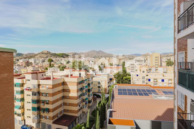 Foto f07e5833-e68f-41c0-82ef-343da2519a54. Etagenwohnung in Camino de Antequera Málaga