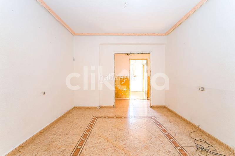 Foto 7a3324db-5c10-49a9-bf90-4fbc9d0bd927. Pis a Centro Elda