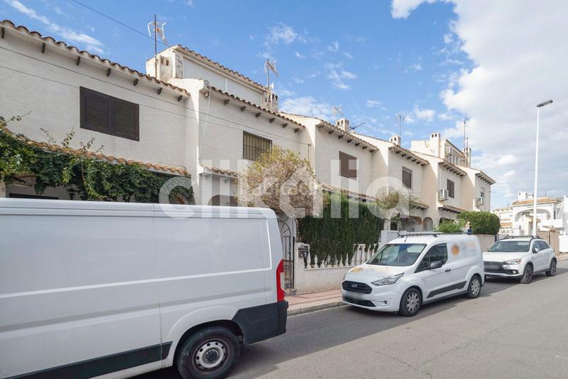 Foto 7b92a01b-02af-4466-9c61-edd056a8c015. Pis a Zona los Frutales Torrevieja