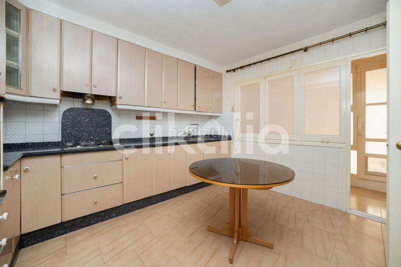 Foto 40d94692-5aeb-41af-8c5c-452626bfa044. Appartamento con riscaldamento in Plaza Castelar - Mercado Central Elda