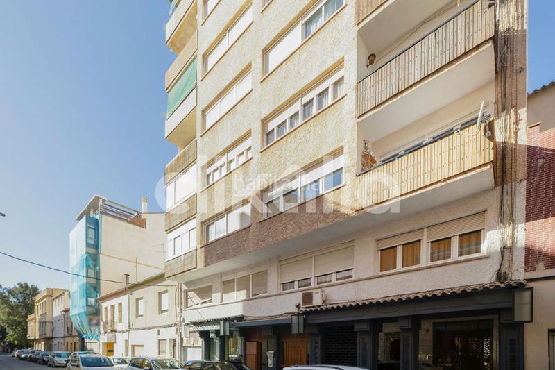 Foto 4e782419-b204-4c12-9ca3-f1fa4b8727e2. Appartamento con riscaldamento in Plaza Castelar - Mercado Central Elda