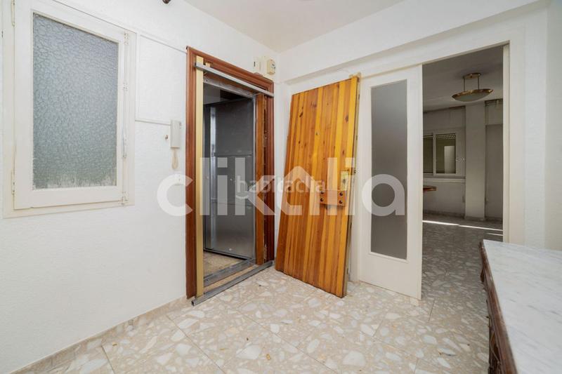 Foto 78785418-6581-4d05-8d69-2320aab69fff. Appartamento con riscaldamento in Plaza Castelar - Mercado Central Elda