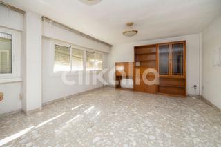 Flat in Plaza Castelar - Mercado Central