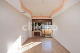 Flat in Can Palet