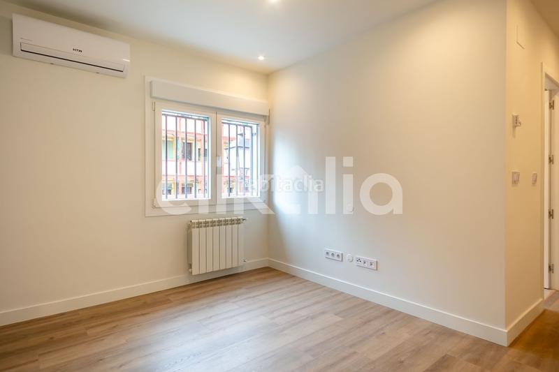 Foto 3817e38a-6fb9-46a9-a603-eacfe6354d6a. Flat with heating in Embajadores-Lavapiés Madrid