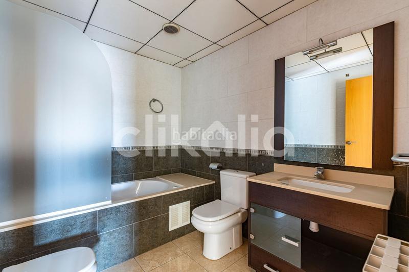 Foto 1ae68526-82a8-435a-a2b5-20fb4d5648e2. Appartement avec chauffage parking dans Carretera de Vic - Remei Manresa