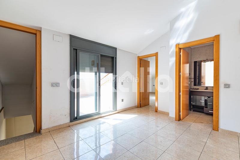Foto 7fd986b3-a127-4736-8878-99d2d6653f3e. Appartement avec chauffage parking dans Carretera de Vic - Remei Manresa