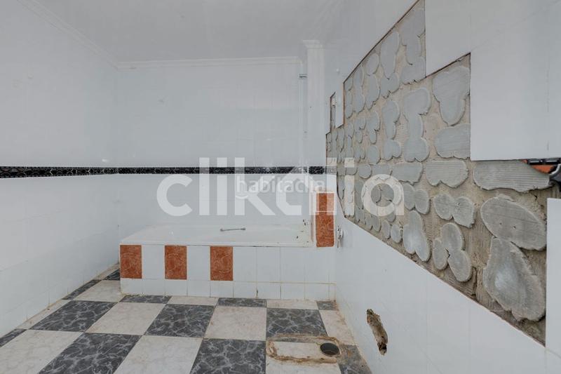 Foto d0205029-2d86-423f-a289-867ff0aa6265. Maison avec chauffage dans Palmete Sevilla