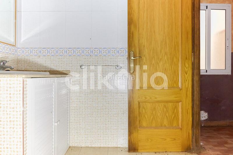 Foto 9e5a6d7c-0c05-4834-ba70-551476057fd3. Piso en Ctra. Circunvalación - La Magdalena Jaén