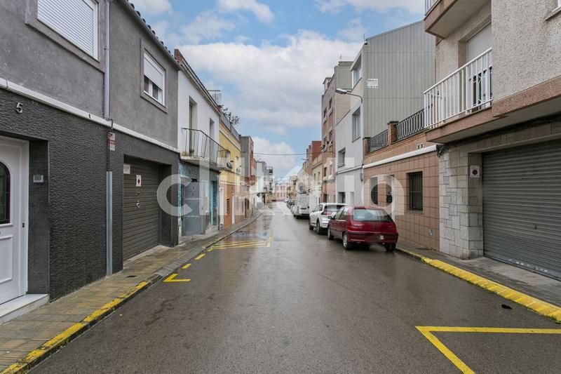 Foto f8161960-bfc0-459a-92a0-625bc9858ccd. Casa amb calefacció a Ponent - Set Camins Igualada