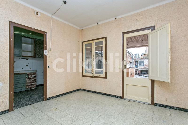 Foto 4204bcd3-9a2e-4cbc-932e-1abc62d5ccac. House with heating in Ponent - Set Camins Igualada