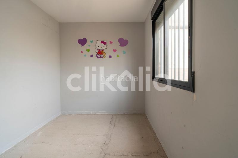 Foto ed0fdabf-4f90-46c0-af9f-f8e3aaf37622. Flat with heating in Quart de Poblet