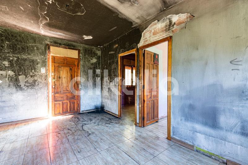 Foto ca30f5b1-e796-4588-96ae-5396df84e640. Haus mit parking in Castellet i la Gornal