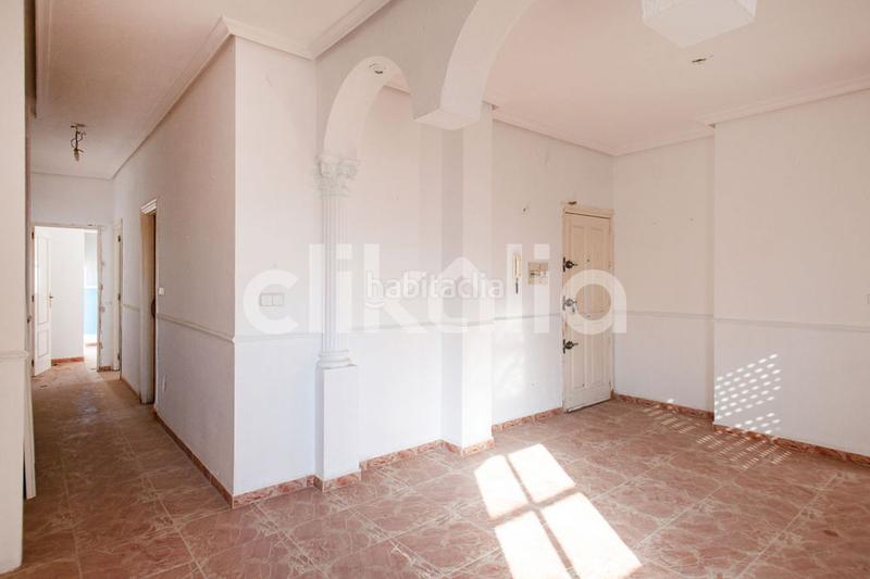 Foto c78d9d85-02e3-4a91-8a36-aecea83ace4c. Piso en Ctra. Circunvalación - La Magdalena Jaén