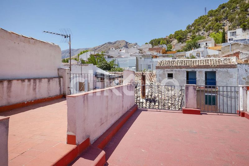Foto b2d0b777-9f71-4318-aad0-fe8788b0a511. Casa a San Felipe - El Almendral - La Merced Jaén