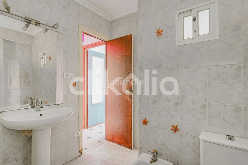 Foto d991a15e-e6fb-40f1-81ea-d96b2d31b82f. Pis amb calefacció a Écija