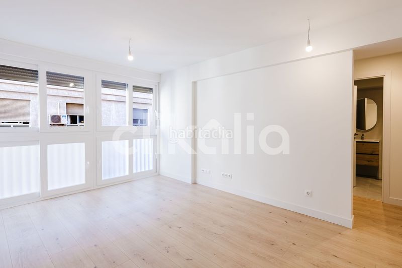 Foto 27e909ed-a0d7-40f6-b5a4-08315af454cd. Piso en Perchel Norte Málaga