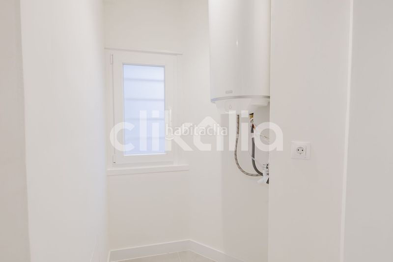 Foto 9eb1b53e-085a-4347-94f1-dbfecaf74a42. Piso en Perchel Norte Málaga