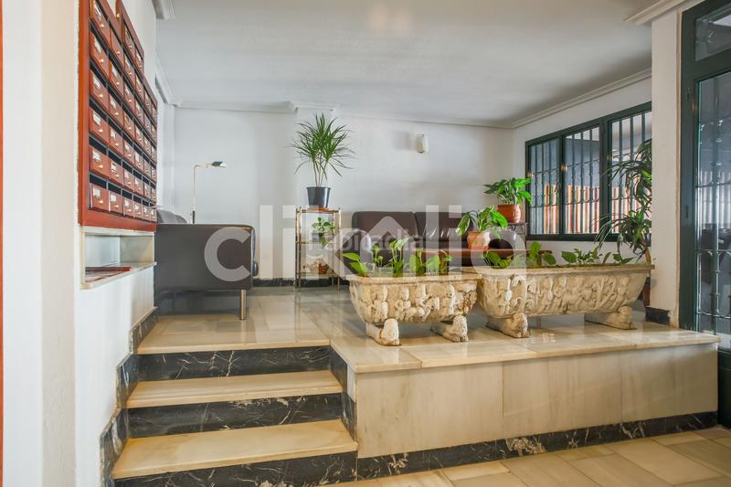 Foto 08fd6445-c7b8-4e9b-91b0-3d5460a21898. Appartement avec chauffage dans Guindalera Madrid