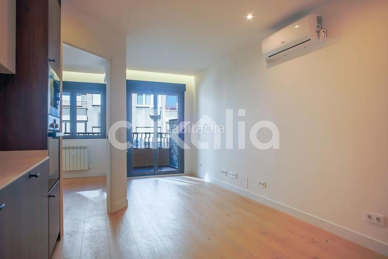 Foto c80d7b64-9fa6-4046-88e5-ae8db569e057. Pis amb calefacció a Guindalera Madrid