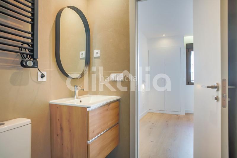 Foto ffe19158-fec3-48c3-8a5a-5f8c682e8529. Piso en Guindalera Madrid