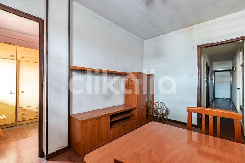 Foto 82d25cf8-f98e-4104-ab17-1c41d92b4e2a. Ático en La Marina del Port Barcelona