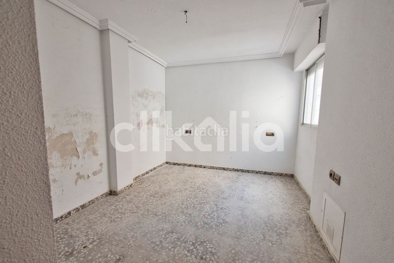 Foto bd7157e4-a226-4395-a84b-dfa786f34d44. Pis amb aparcament a Catral