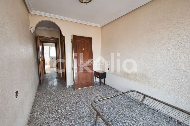 Foto f786a17e-b184-4cda-bef5-0f44466fe4dd. Pis amb aparcament a Catral