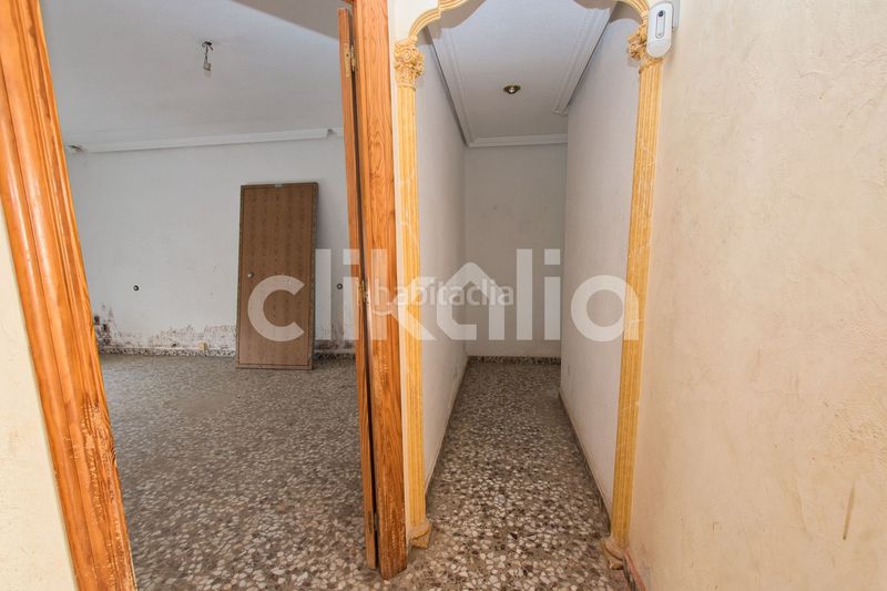 Foto fdd0674b-bafc-4447-9fb6-e30d424289bb. Pis amb aparcament a Catral