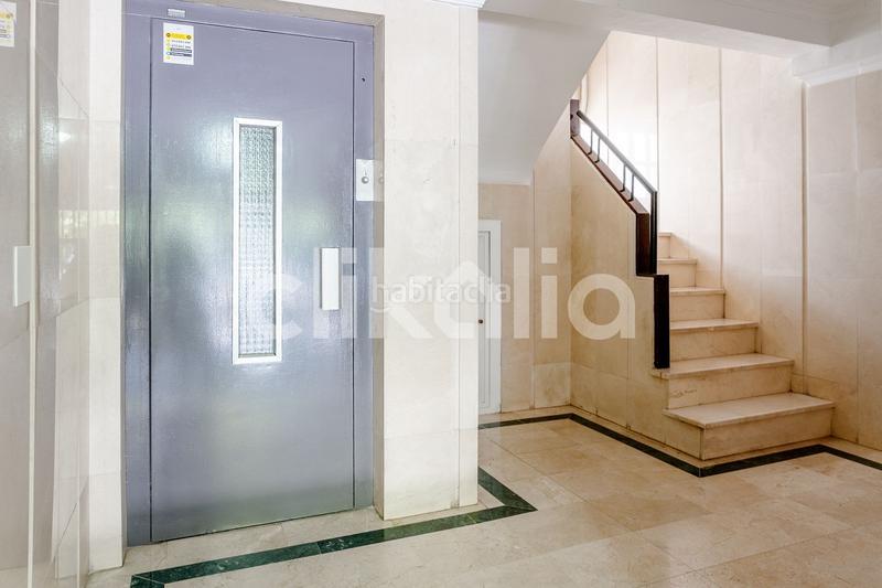 Foto 56611128-fb98-4b70-b4da-341158cfd3c8. Appartement dans El Plantinar - Avda. La Paz - El Juncal Sevilla