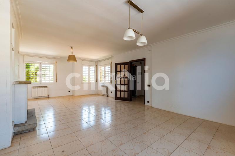 Foto 7ef9e386-badc-49d5-b86c-3c9e86e57b9f. Appartamento con parcheggio piscina in Vilafortuny Cambrils