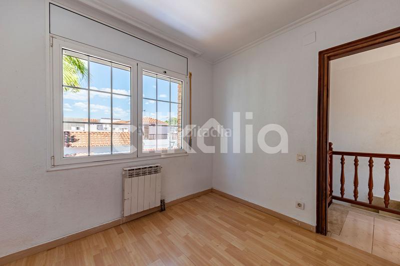 Foto b9e43fcf-c350-475d-a3c9-6feff301a186. Pis amb aparcament piscina a Vilafortuny Cambrils