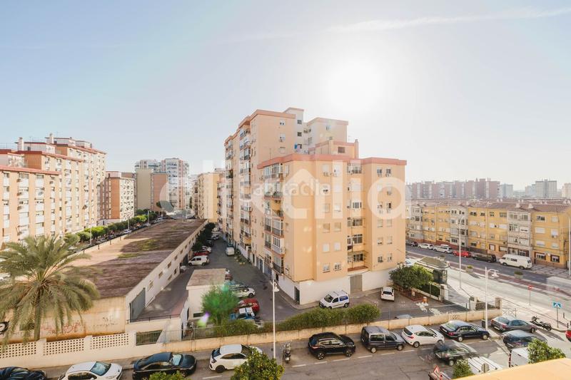 Foto 27d234a2-797c-4fb0-bcb4-b1291f217930. Appartement avec parking dans Camino de Antequera Málaga