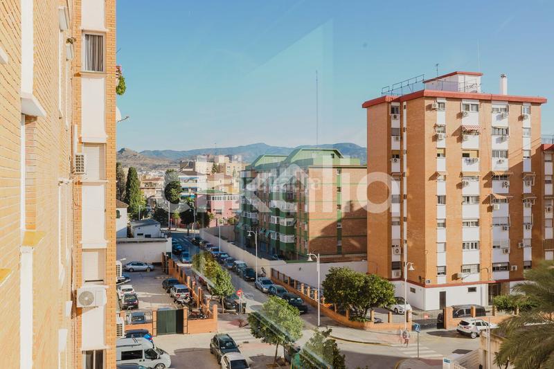 Foto b0fa4fa2-f53d-4054-a67d-96cbc1ac695e. Pis amb aparcament a Camino de Antequera Málaga