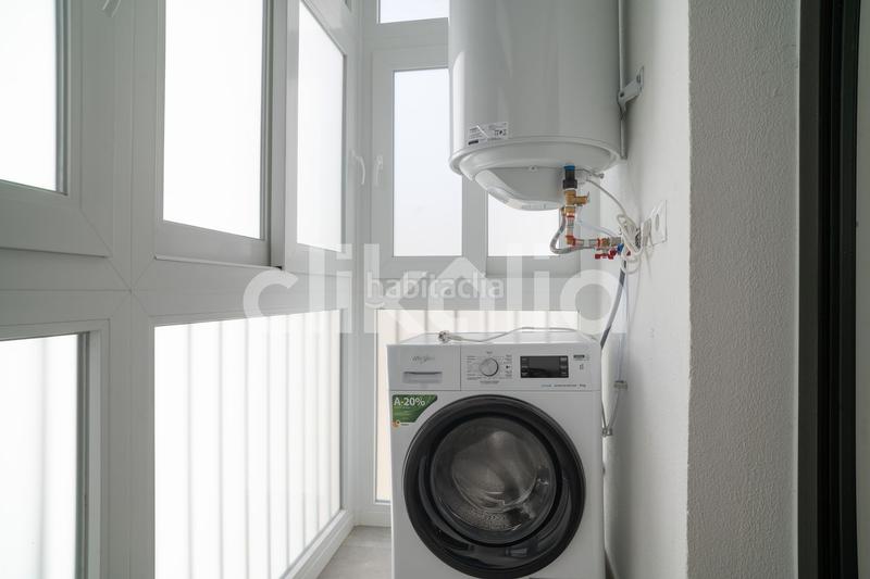 Foto 5990e685-6cee-4a28-a25f-61b5415bd747. Appartamento con parcheggio piscina in Los Boliches Fuengirola