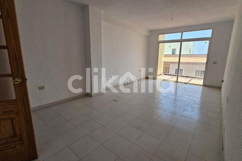 Foto 4b045e3f-adfb-42e4-bbd5-f74534934180. Piso en Centro Güímar