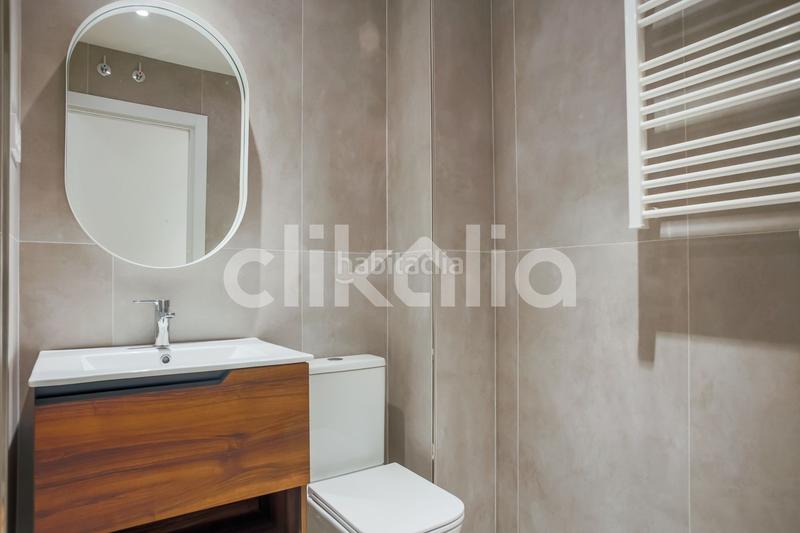 Foto 7a951f8f-75d1-4e9d-b48a-7a90052d6d54. Flat with heating in Arapiles Madrid