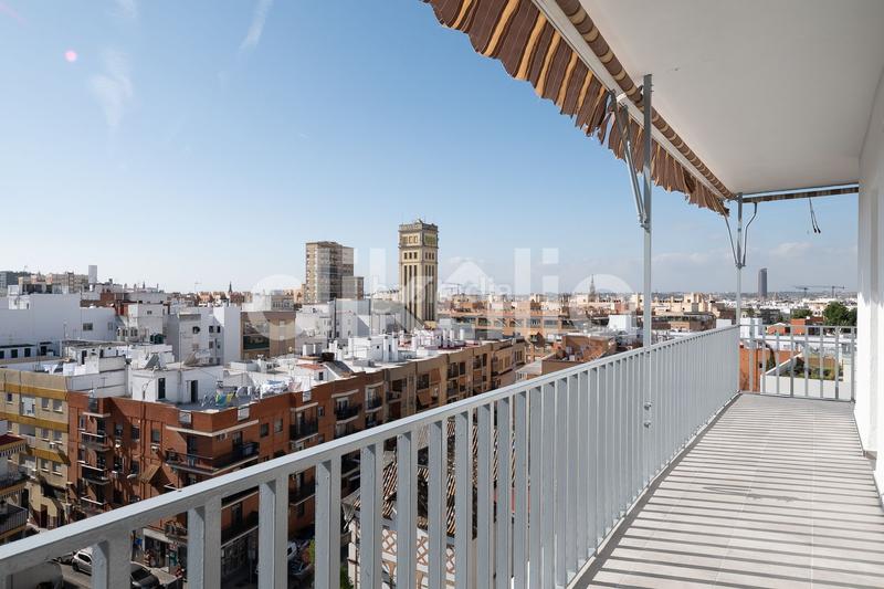 Foto 05467fa9-ad95-4efc-bfda-f8edb1b5359f. Appartamento con parcheggio in La Calzada - La Florida Sevilla