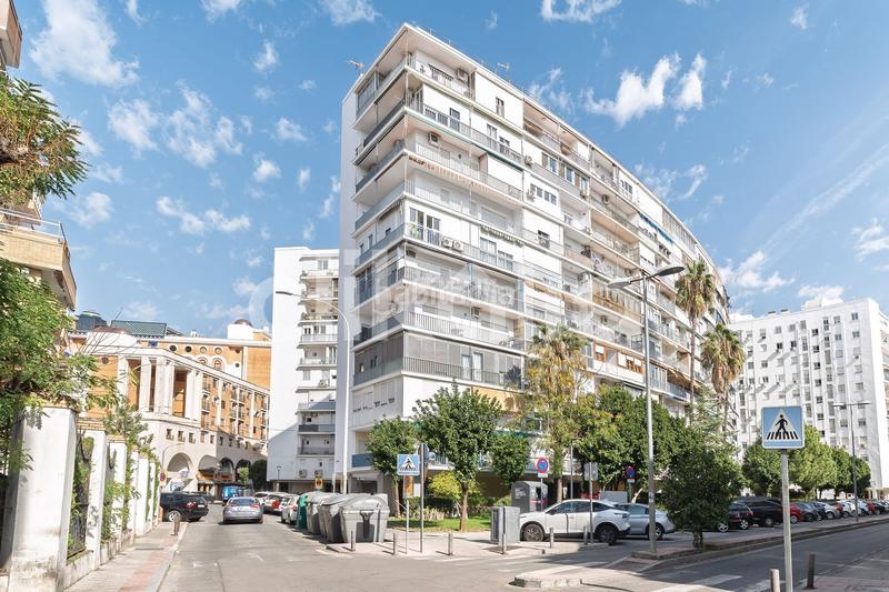 Foto 9a0dbc2d-e09a-4a57-9dcd-8a963b872839. Appartamento con parcheggio in La Calzada - La Florida Sevilla