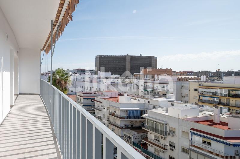 Foto eaf2ff86-a1c5-4c56-8025-b5700ed8161c. Piso en La Calzada - La Florida Sevilla