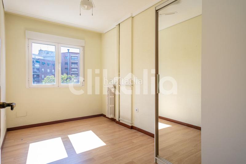 Foto 8aad69a2-f3c7-4d80-ad25-27e655d7dd0f. Pis amb calefacció a Prosperidad Madrid