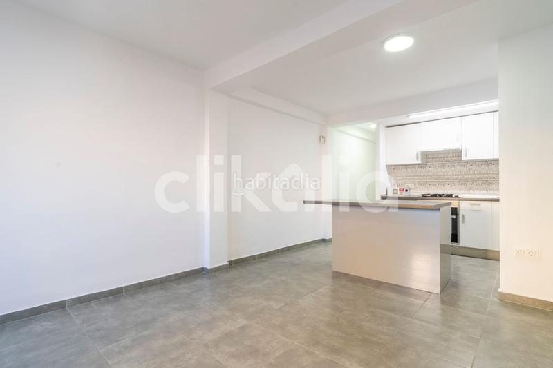 Foto 7ae8102b-3ab9-4658-b27c-3eaef0208979. Miete etagenwohnung in Zona la Ermita Torrent