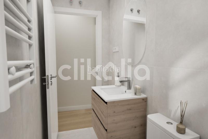 Foto 2fdb567e-5f50-4abe-8e08-dc60c50bc7ab. Pis amb calefacció a Argüelles Madrid