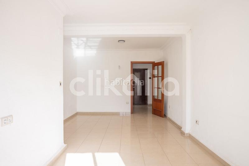 Foto ff5f8f42-dac1-48d9-9c67-a5d2d10f72f3. Pis a Los Remedios Sevilla
