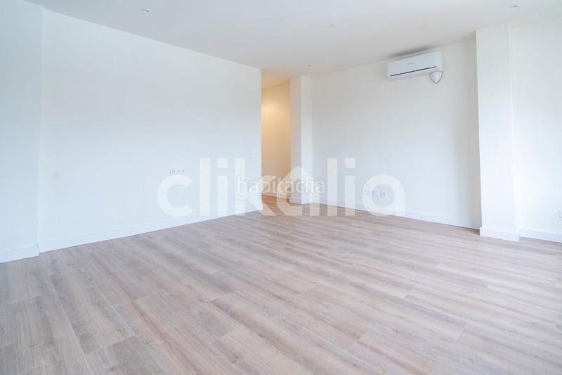 Foto 39c6f739-ad9c-4d8f-a23e-2cb2ed7fbfb9. Affitto appartamento in En Corts - Doctor Waksman Valencia