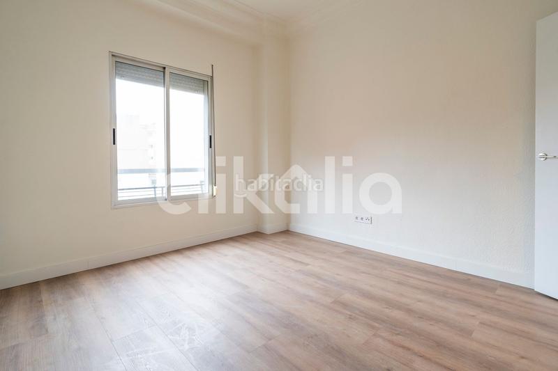 Foto 9f777961-601a-465c-bd1c-fa23765b7907. Rent flat in En Corts - Doctor Waksman Valencia